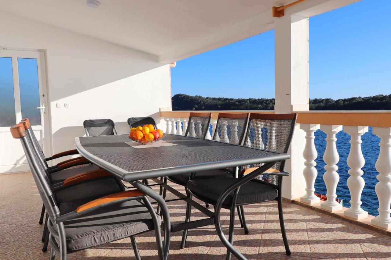 Apartments Villa Senija Prizba Eksteriør billede
