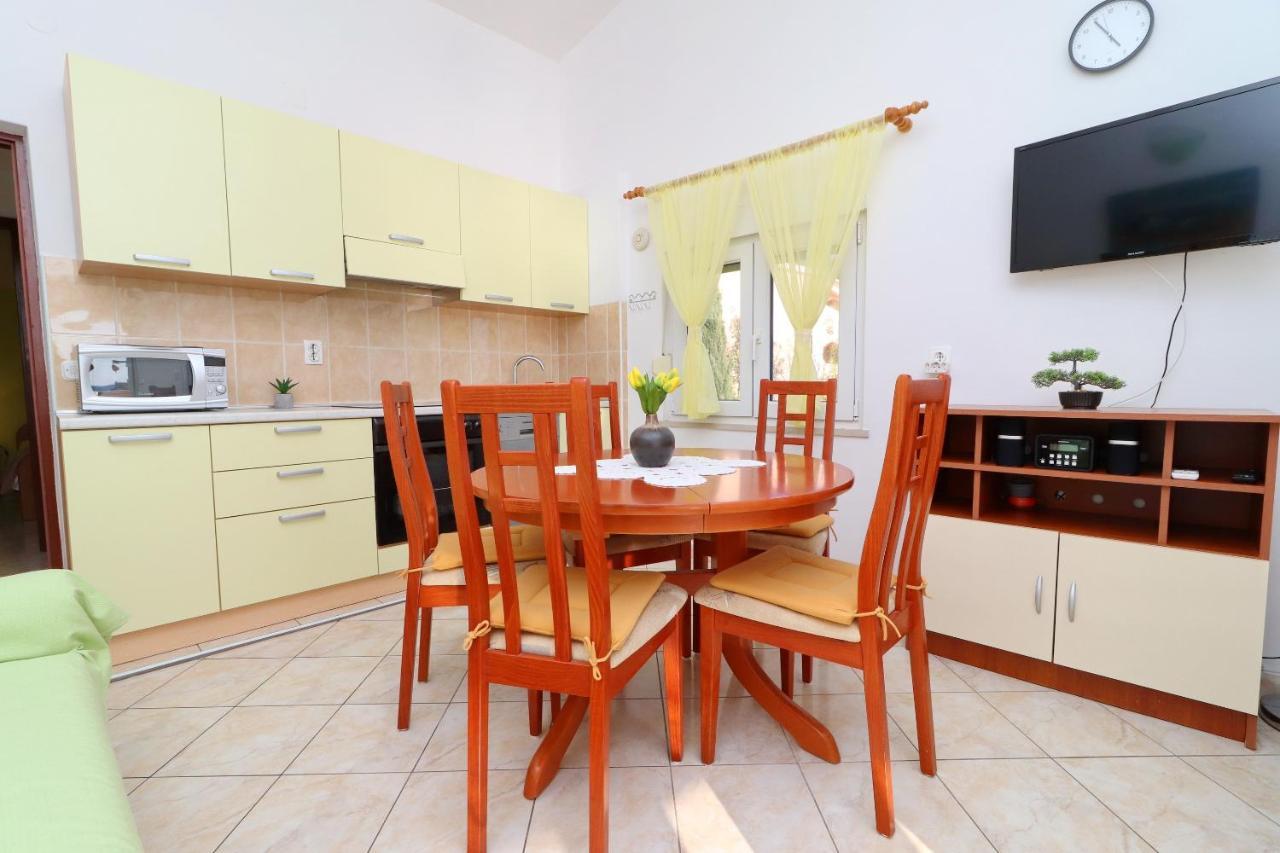 Apartments Villa Senija Prizba Eksteriør billede